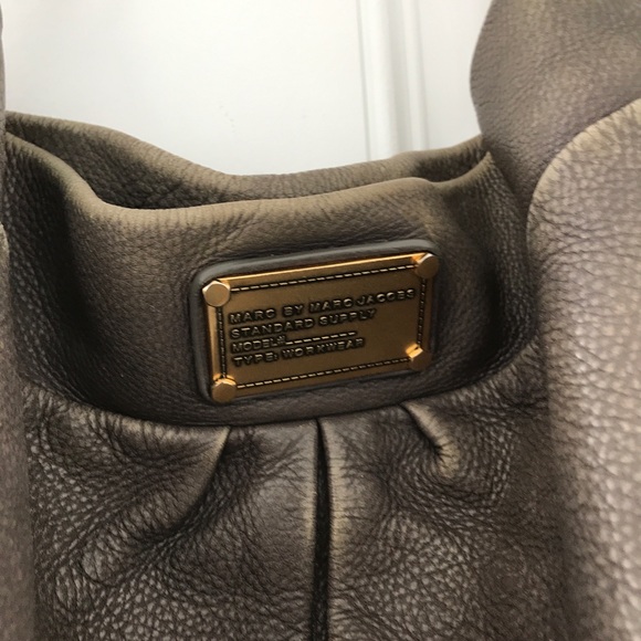 Marc By Marc Jacobs Hobo Bag w/ Wallet - Picture 4 of 8
